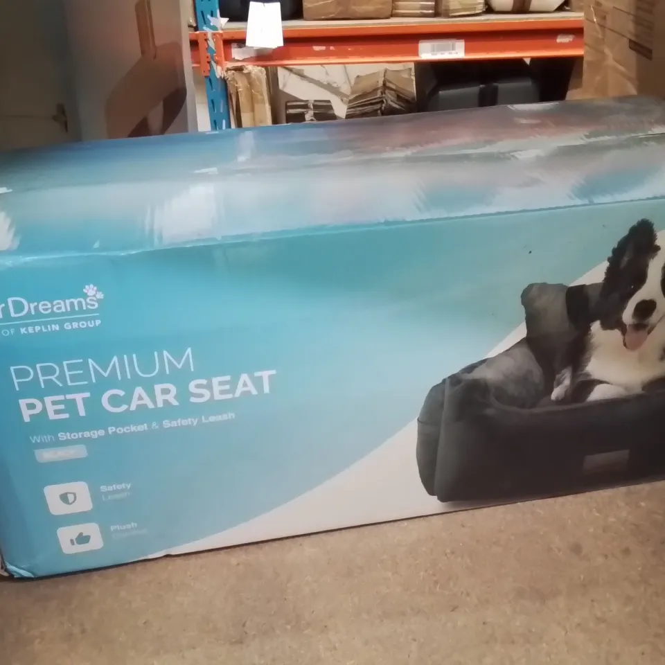 BOXED KEPLIN FURDREAMS PREMIUM PET CHAIR SEAT WITH STORAGE POCKET AND SAFETY LEASH BLACK COLOUR 