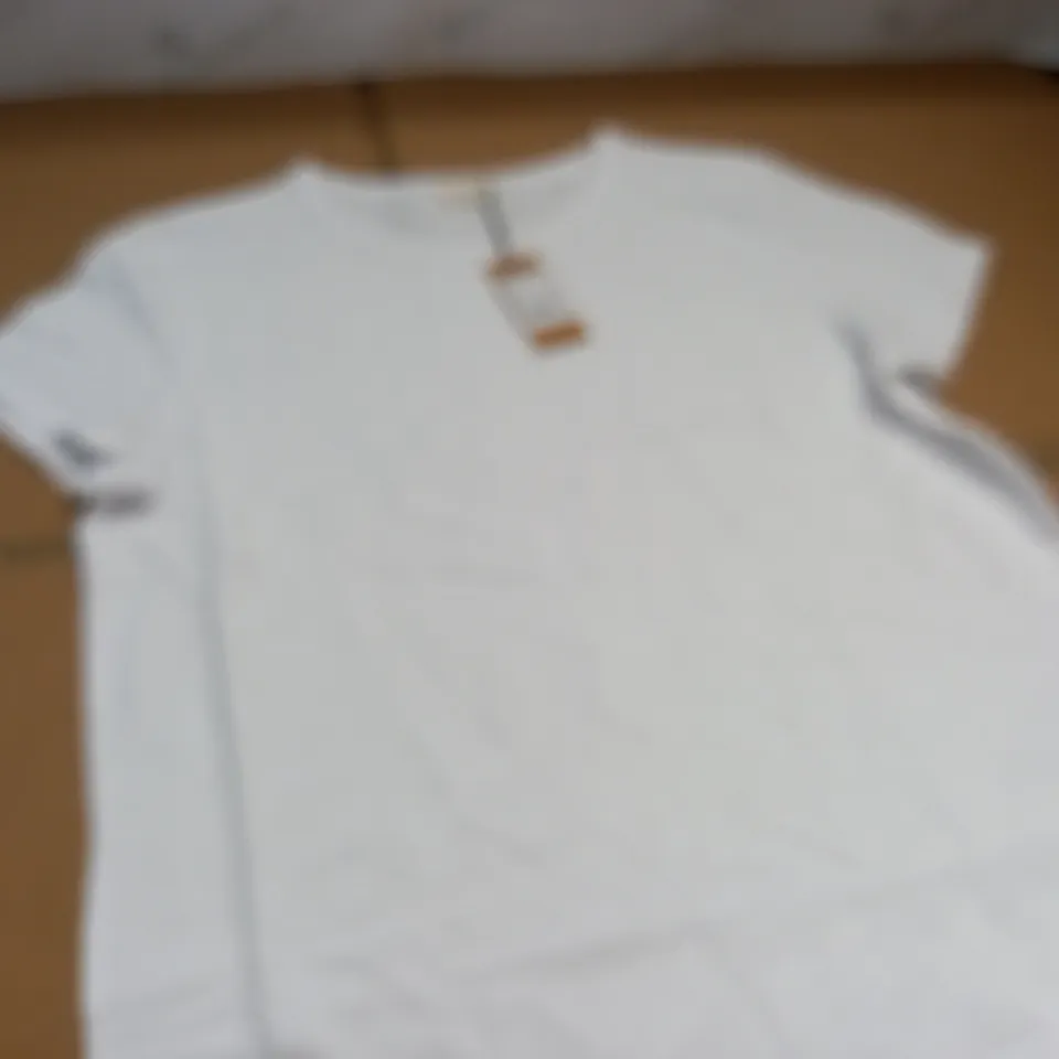 HUSH RELAXED CREW TEE - L