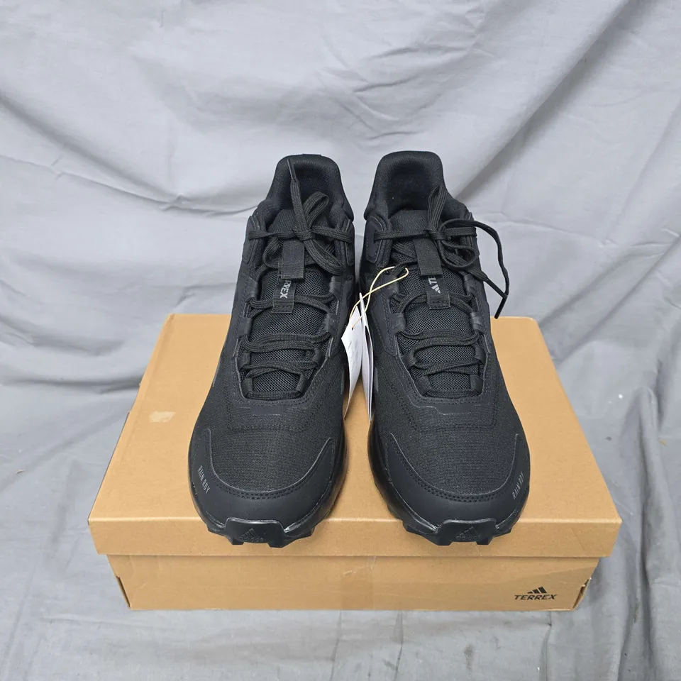 BOXED PAIR OF ADIDAS TERREX ANYLANDER MID RAIN READY IN BLACK - UK 8