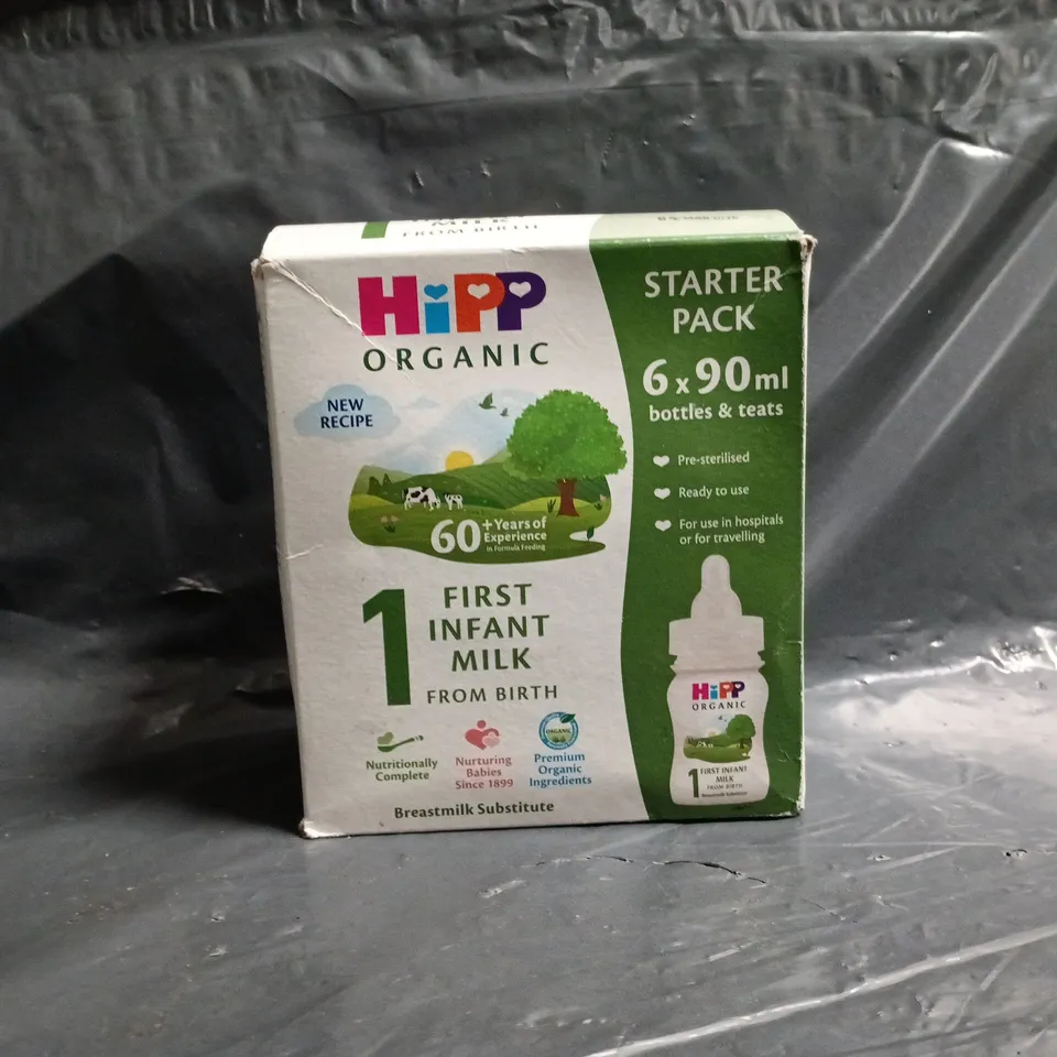 HIPP ORGANIC FIRST INFANT MILK FROM BIRTH STARTER PACK