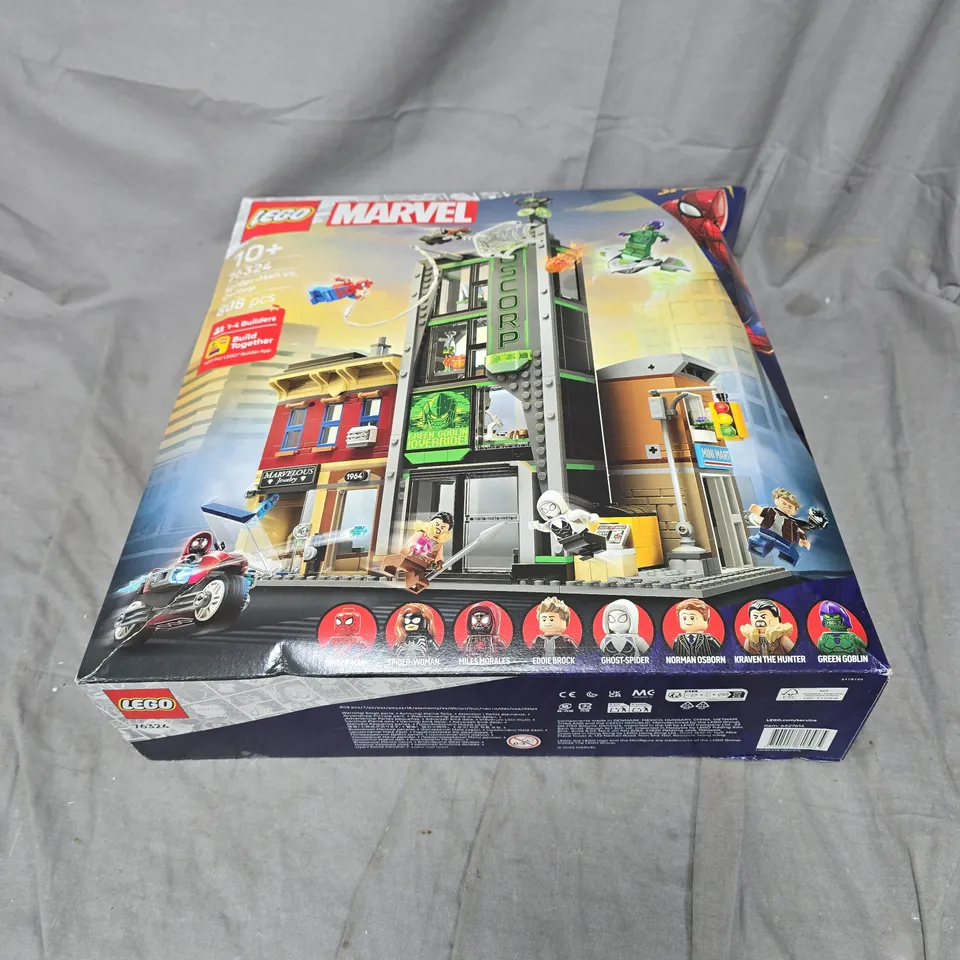 LEGO MARVEL SPIDERMAN VS OSCORP, 808 PIECES 76324. 10+