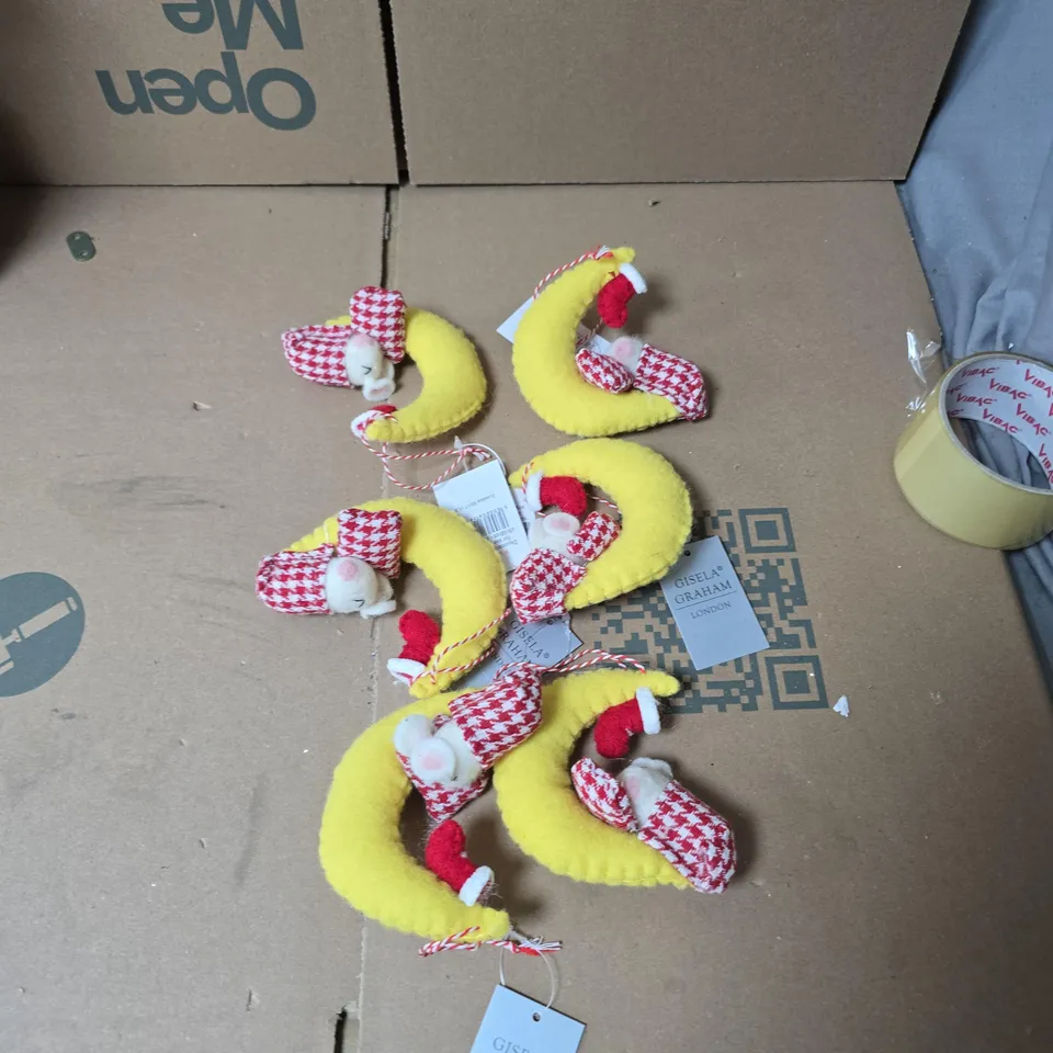 2 BOXES OF ASSORTED GISELA GRAHAM SMALL DECORATIONS 