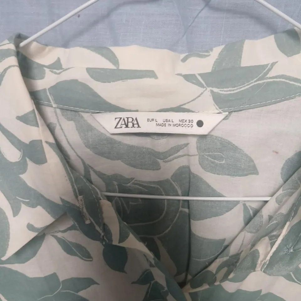 ZARA WOMEN'S BUTTON-DOWN SHIRT AND PANT TWO PIECE SET – TROPICAL LEAF PRINT, MOROCCO