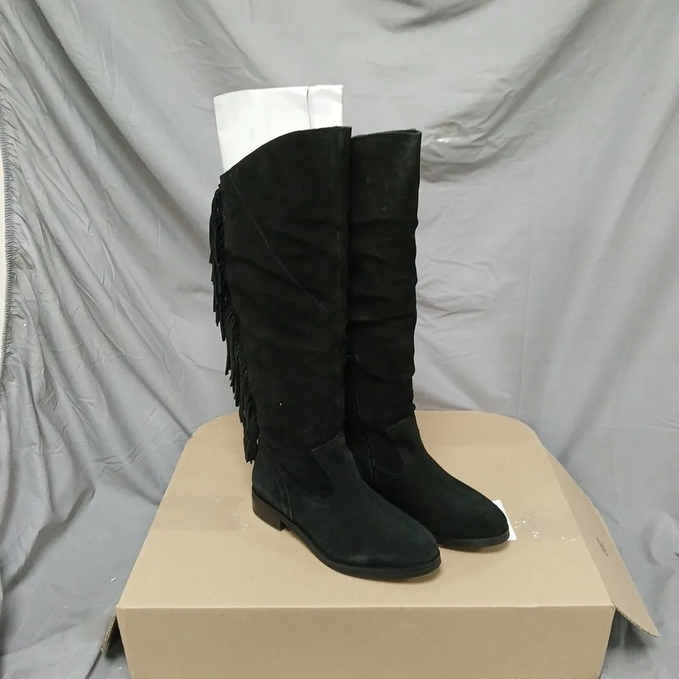 SEUDE BOOT WITH FRINGE BLACK SIZE UK 5