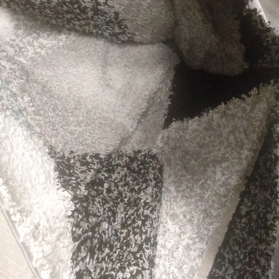 AYLEEN SHAGGY GREY/BLACK/WHITE RUG 240X320CM
