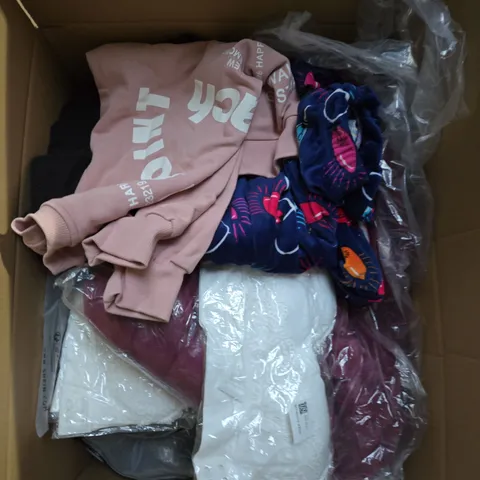 LARGE BOX OF ASSORTED CLOTHING ITEMS IN VARIOUS SIZES, STYLES AND COLOUR 