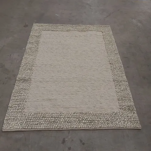 QUALITY DESIGNER AREA RUG - APPROXIMATELY 168 x 118cm