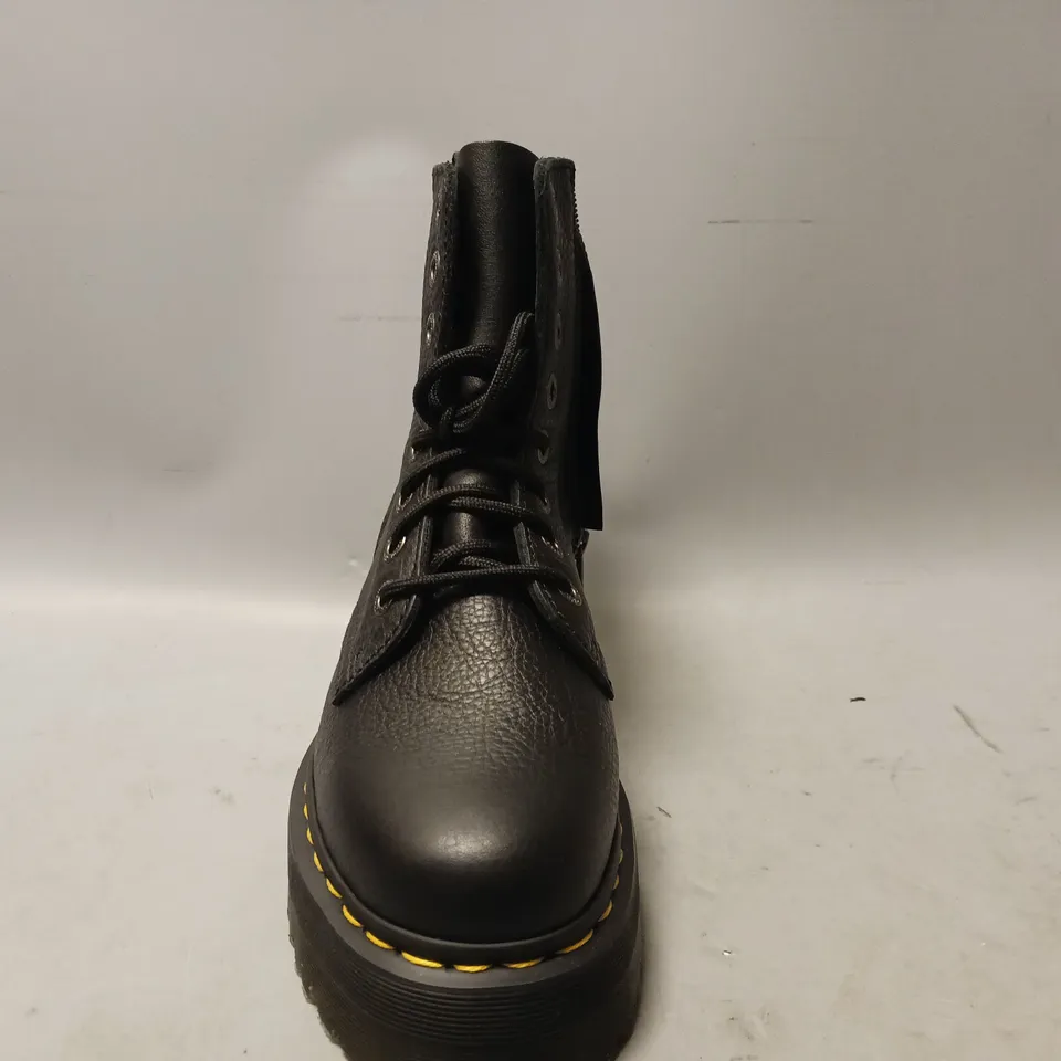 BOXED PAIR OF DR MARTENS JADON III ANKLE BOOTS IN BLACK UK SIZE 5