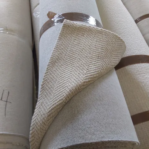 ROLL OF QUALITY LAKELAND WEAVE BUTTERMERE HERD FLAT CARPET APPROXIMATELY 4 x 14m
