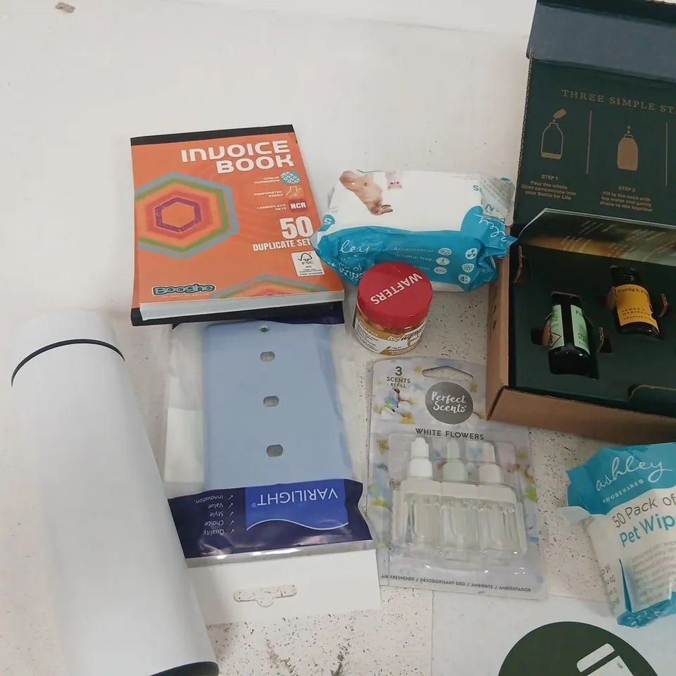 ASSORTED HOUSEHOLD ITEMS BUNDLE – AIR FRESHENERS, PET WIPES, ELECTRICAL ACCESSORIES (WHOLESALE & JOB LOT)