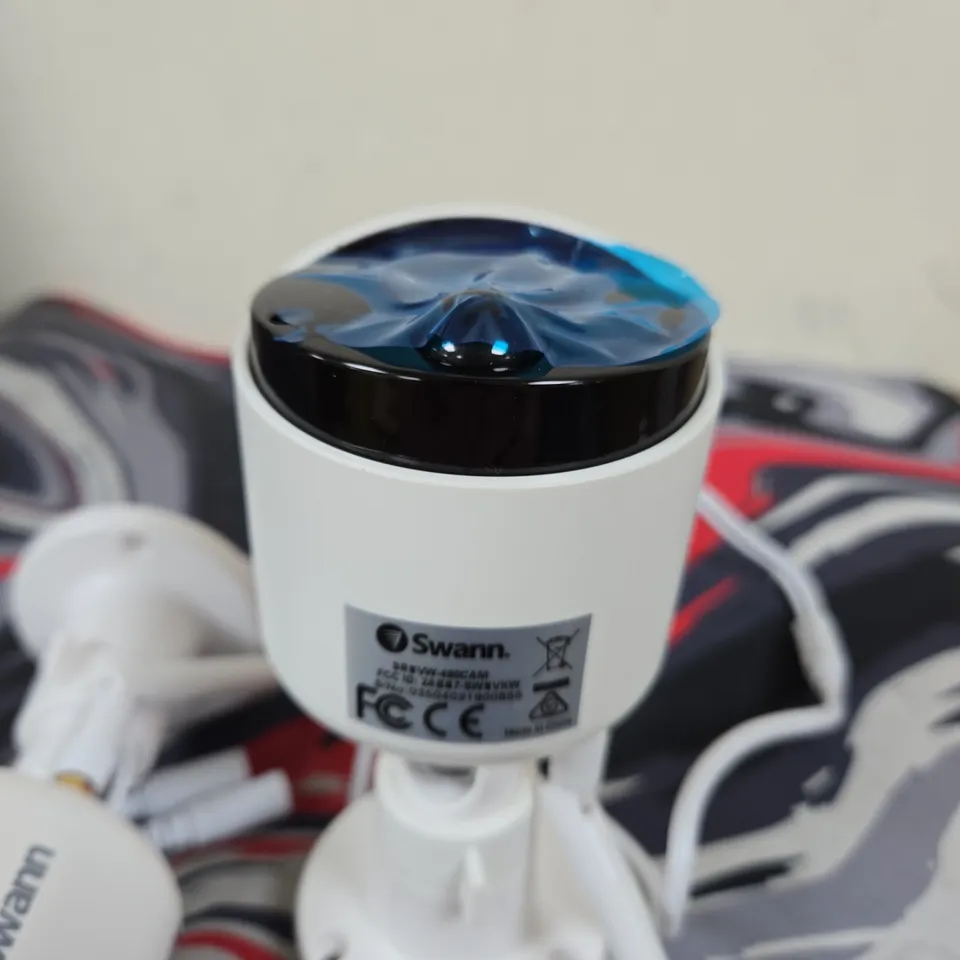 SWANN CCTV CAMERAS – WHITE PAIR WITH MOUNTING BASES 