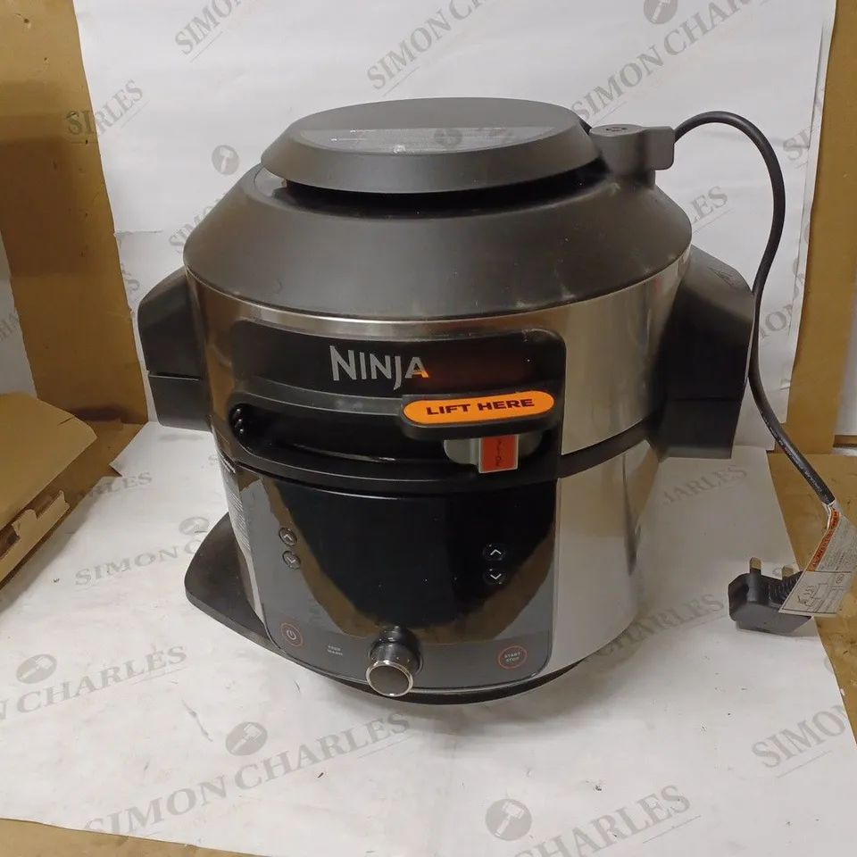 NINJA FOODI SMARTLID MULTI-COOKER