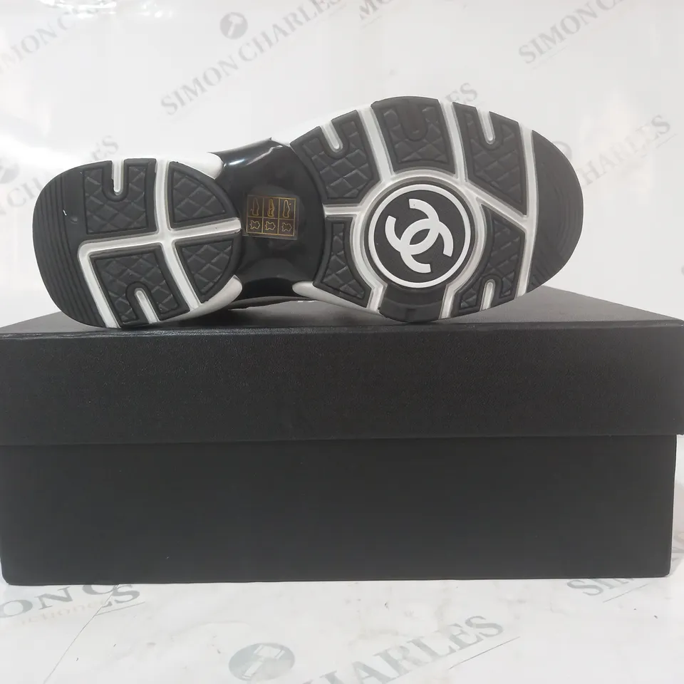 BOXED PAIR OF CHANEL SHOES IN BLACK/WHITE EU SIZE 37