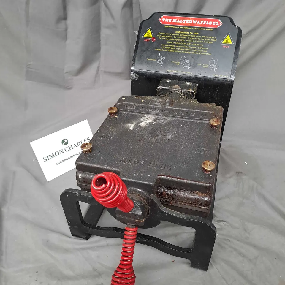THE MALTED WAFFLE CO WAFFLE MAKER