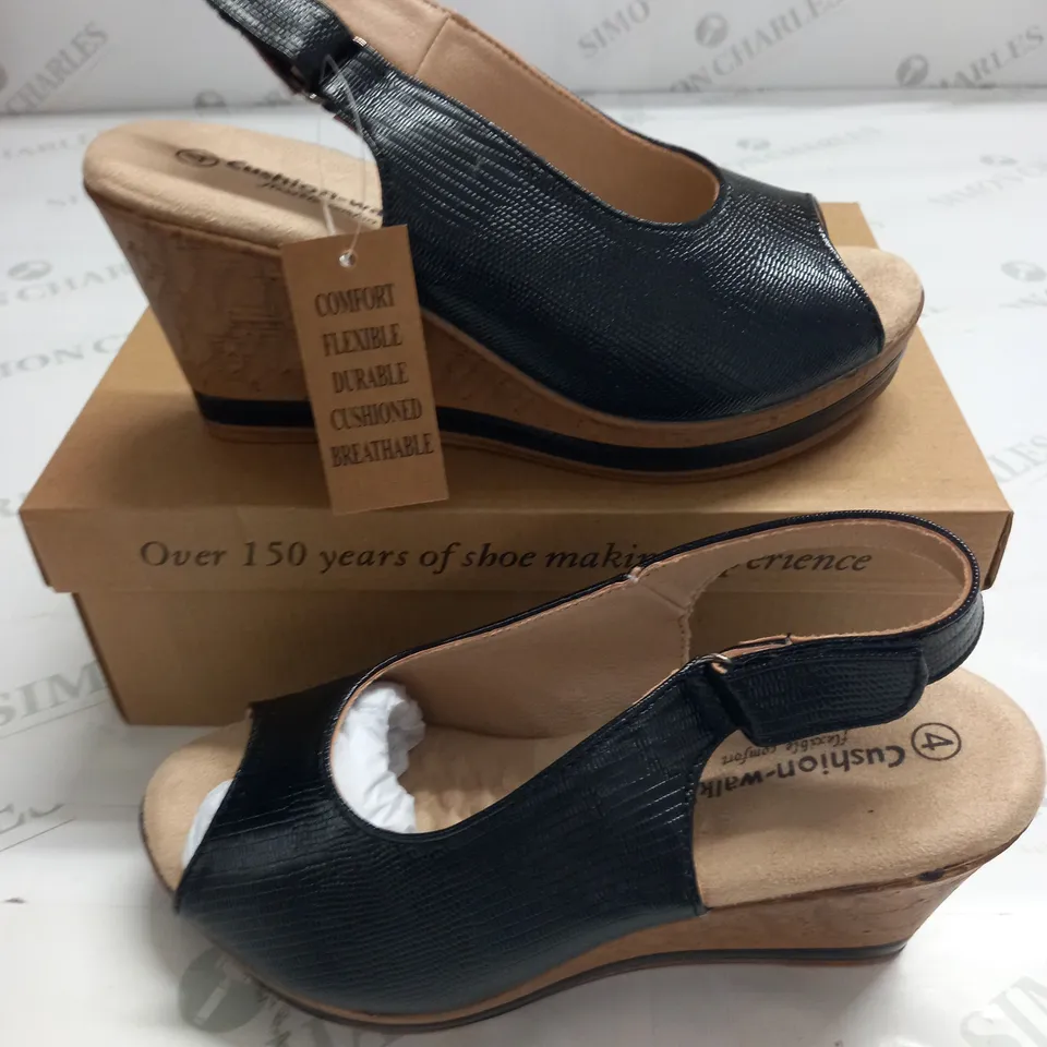 BOXED CUSHION WALK HEELED SLIP ON SANDALS - SIZE 4