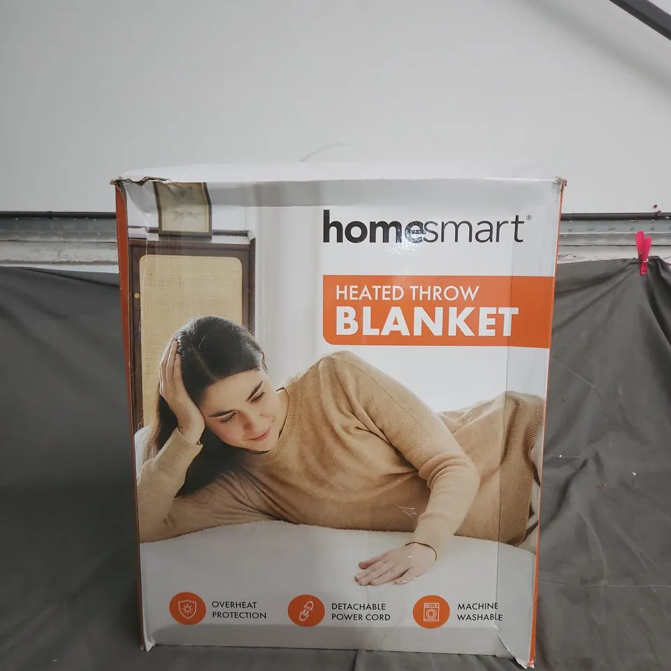HOMESMART HEATED THROW BLANKET – DIGITAL LED DISPLAY, 6 HEAT LEVELS, 3 HOUR TIMER