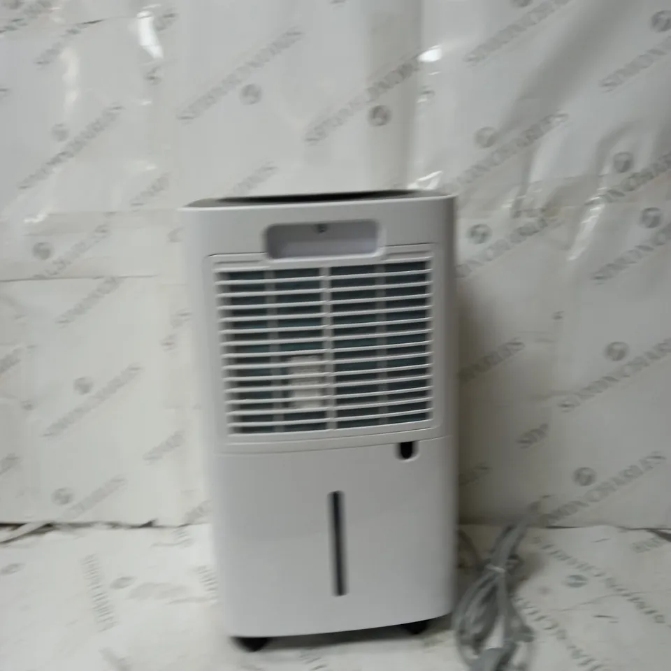 BOXED 12L DEHUMIDIFIER WITH 2L WATER TANK AND TIMER OL12-BD023B