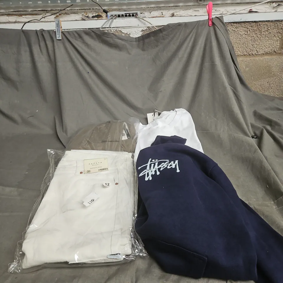 BOX OF APPROXIMATELY 20 ASSORTED CLOTHING ITEMS TO INCLUDE WHITE T SHIRT, BLUE HOODIE, WHITE JEANS, TROUSERS ETC