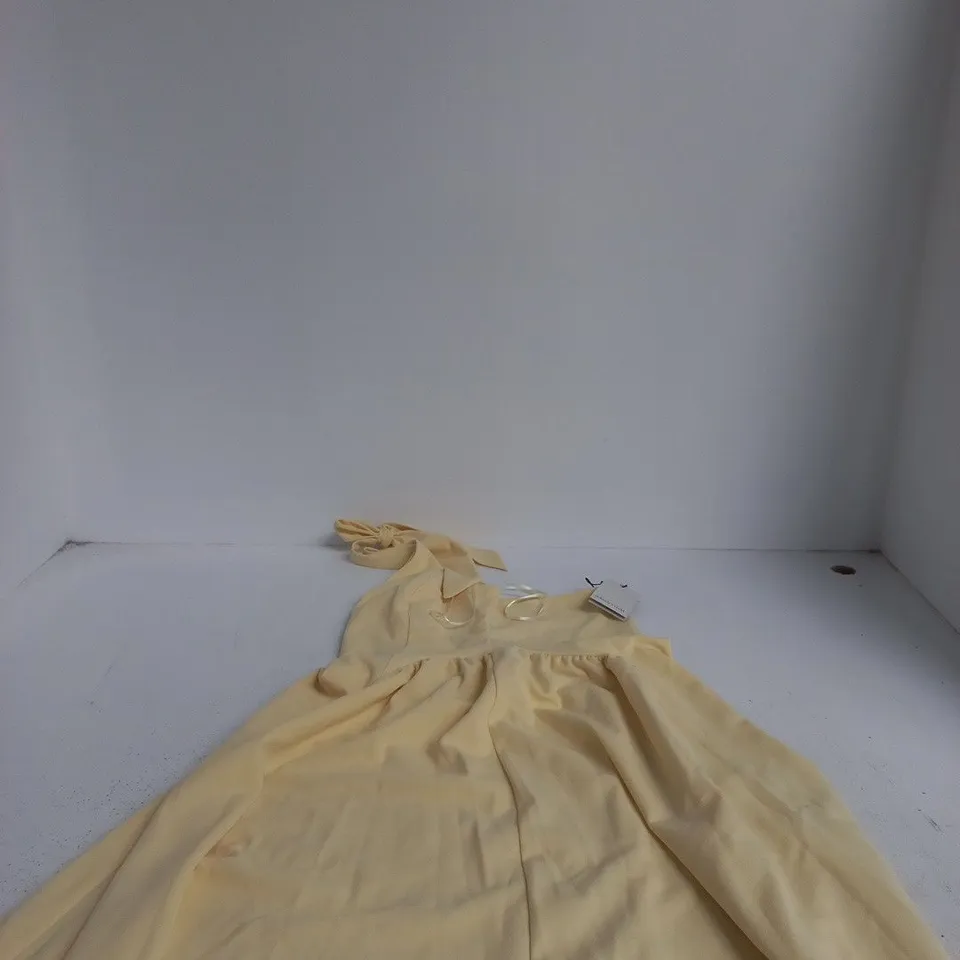 NOBODY'S CHILD BUTTER YELLOW PETITE AMIE HALTER NECK MIDI DRESS – UK 12 (EU 40, USA 8)