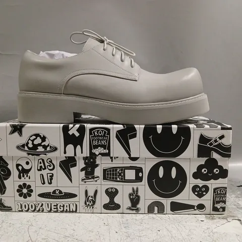 BOXED PAIR OF KOI 400% OVERSIZED MEN'S DERBY SHOES IN GREY SIZE UK 11