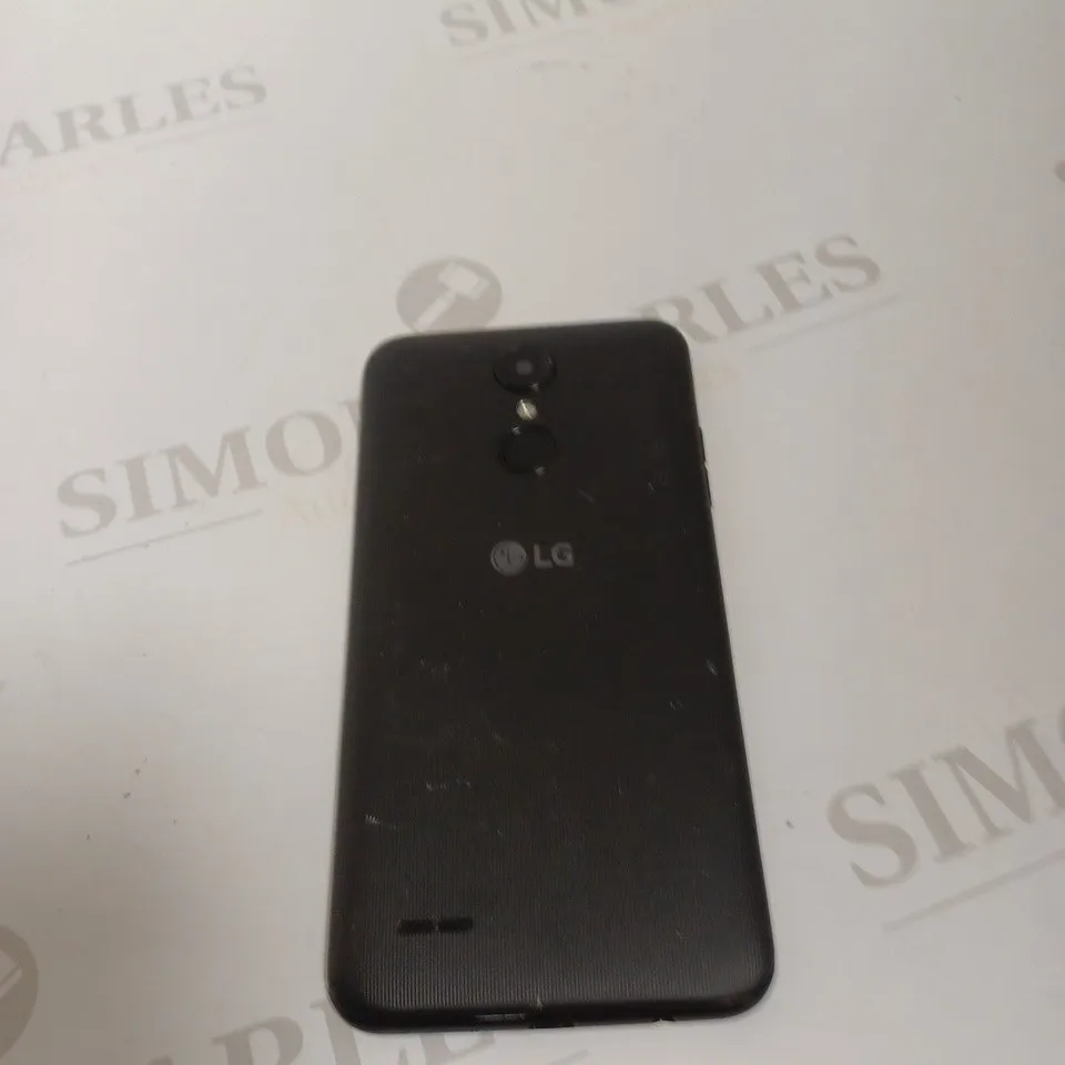 LG SMART PHONE 