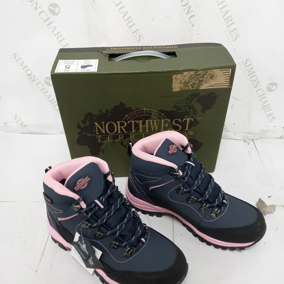 BOXED PAIR OF NORTHWEST TERRITORY NAVY/PINK HIKING BOOTS SIZE 5 