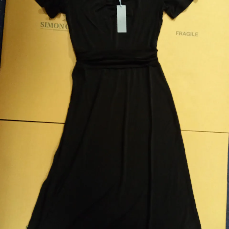 RUTH LANGSFORD BLACK SHORT SLEEVE RUCHED FRONT MIDAXI DRESS - SIZE 8T 