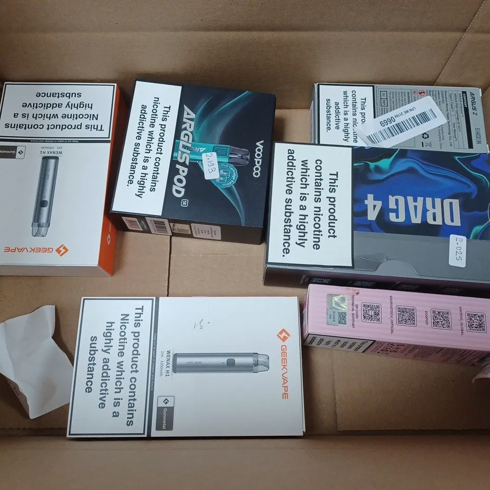LOT OF 16 ASSORTED E-CIGS TO INCLUDE VAPORESSO, GEEKVAPE AND VOOPOO