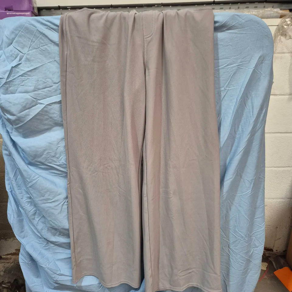 HALARA FLEX MICROWAFFLE TROUSERS – M TALL, GREY