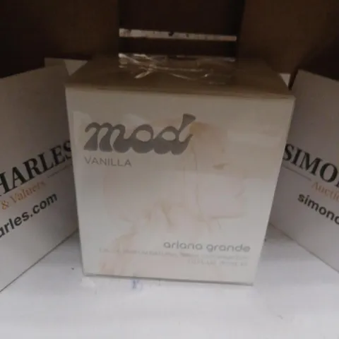 BOXED AND SEALED MOD VANILLA ARIANA GRANDE EAU DE PARFUM 30ML