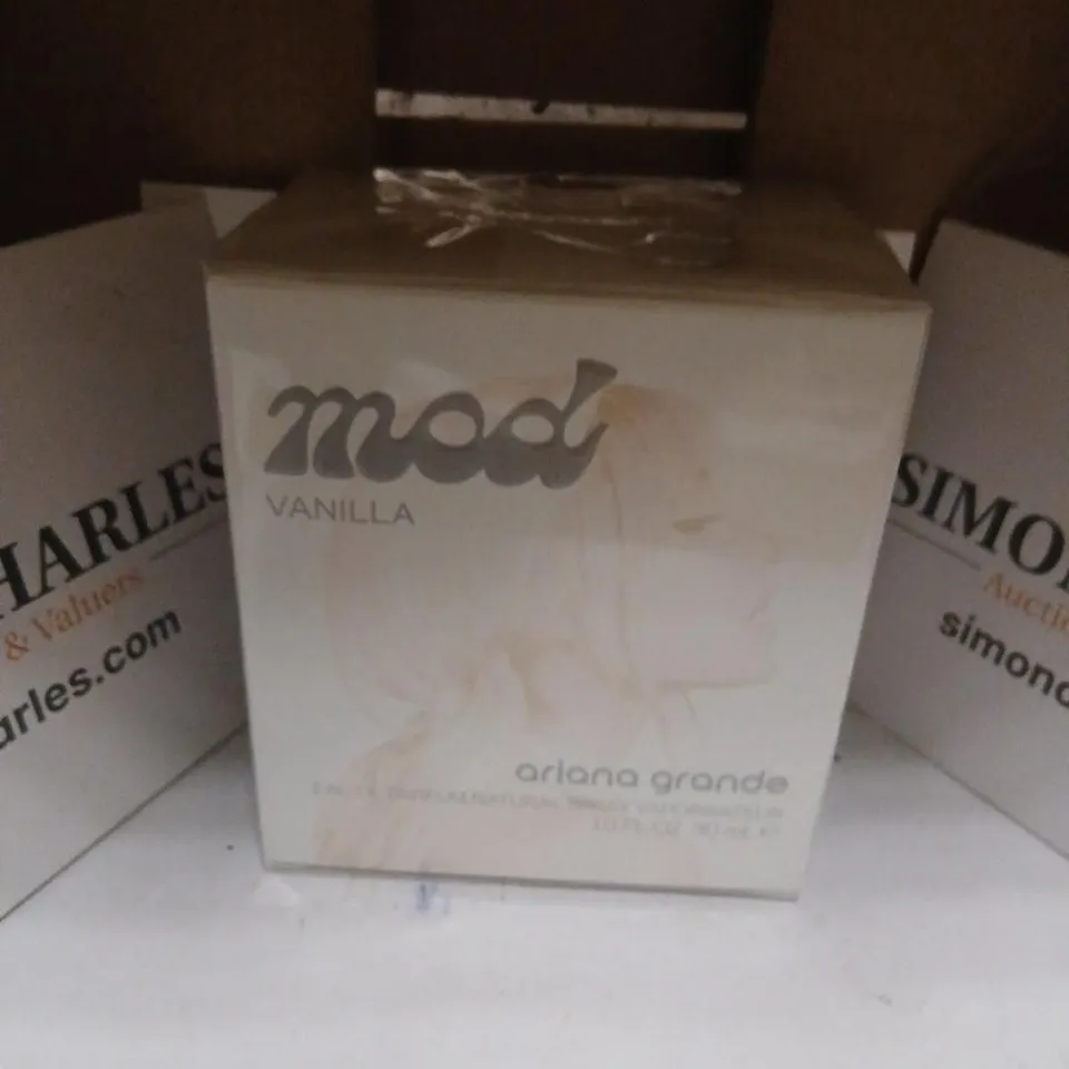 BOXED AND SEALED MOD VANILLA ARIANA GRANDE EAU DE PARFUM 30ML