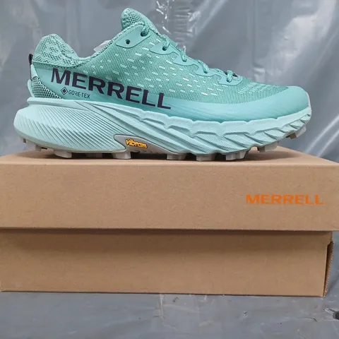 BOXED PAIR OF MERRELL AGILITY PEAK 5 GTX SHOES IN BLUE SIZE UK 3.5