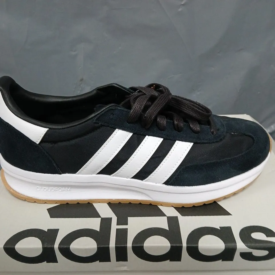ADIDAS RUN 70S 2.0 SIZE 9