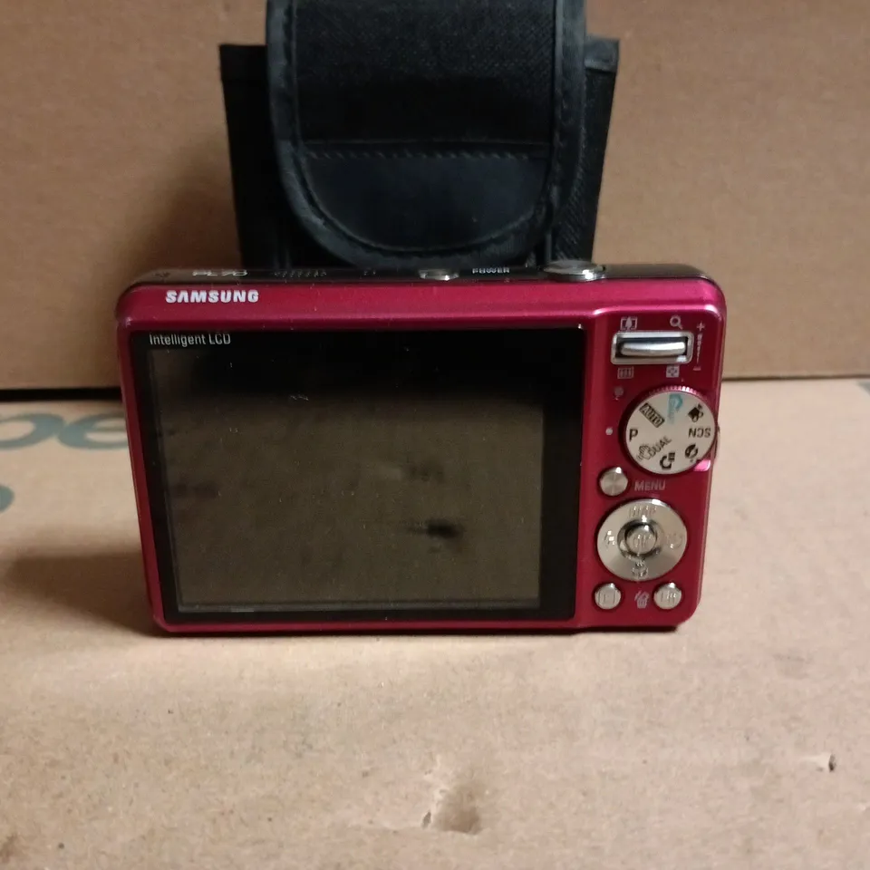 SAMSUNG PL70 12.2 MEGA PIXEL DIGITAL CAMERA - RED