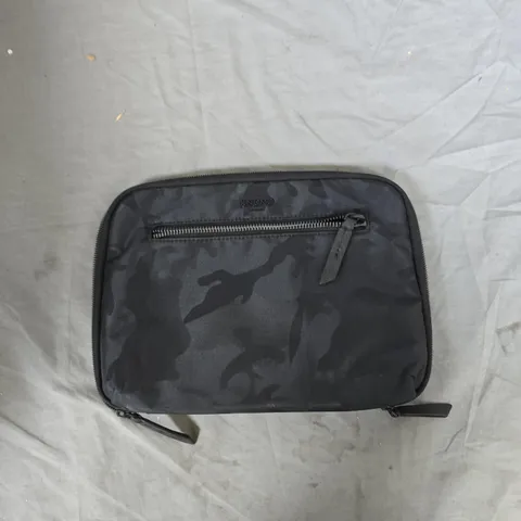 KNOMO CAMOUFLAGE TECH CASE / GADGET ORGANIZER WITH BLUE INTERIOR