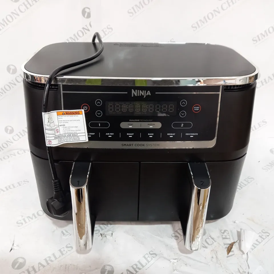 BOXED NINJA FOODI MAX DUAL ZONE AIR FRYER