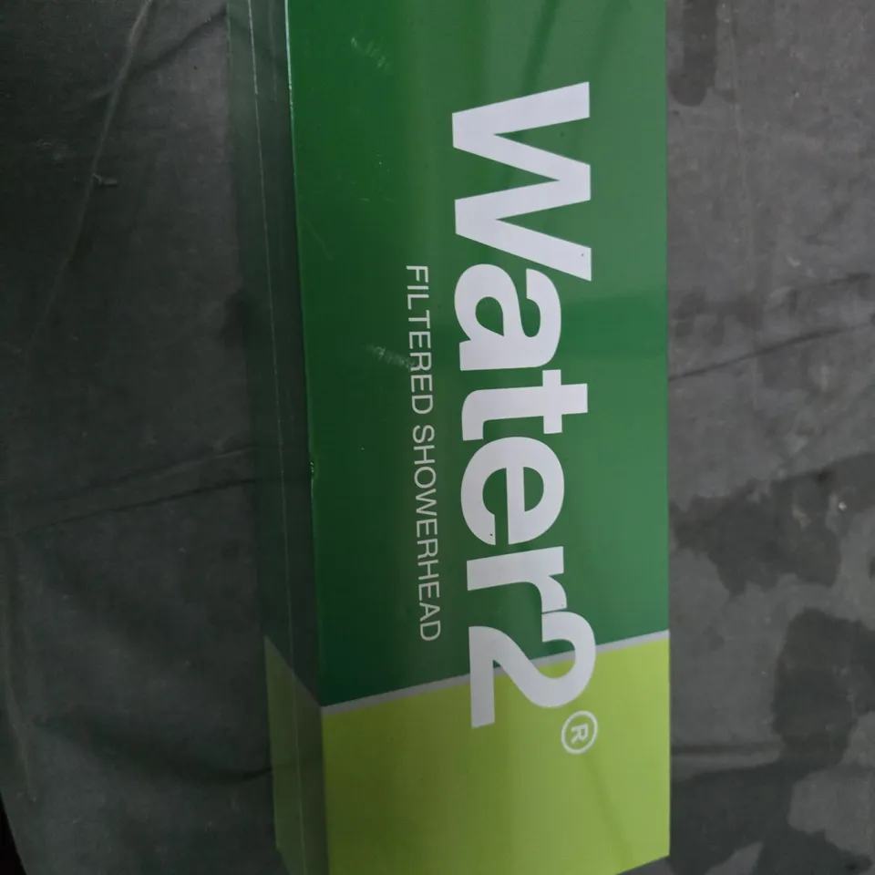 WATER2 FILTERED SHOWERHEAD – BOXED, GREEN PACKAGING