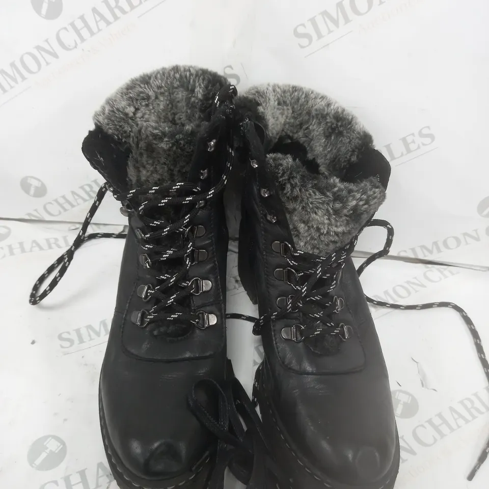 BOXED MODA IN PELLE HIKING BOOT BLACK SIZE 6