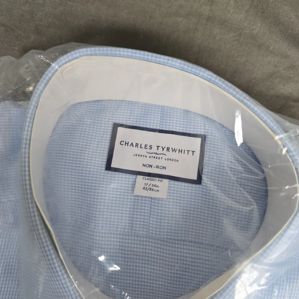 CHARLES TYRWHITT LIGHT BLUE NON-IRON SHIRT – CLASSIC FIT