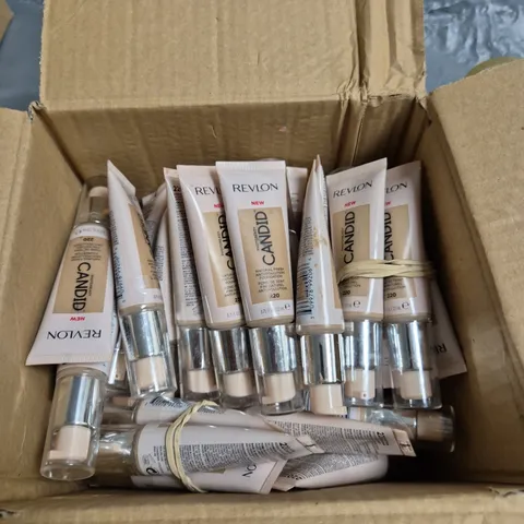 APPROXIMATELY 60 REVLON CANDID NATURAL FINISH ANTI-POLLUTION FOUNDATION - SHADE 220 - 22ML
