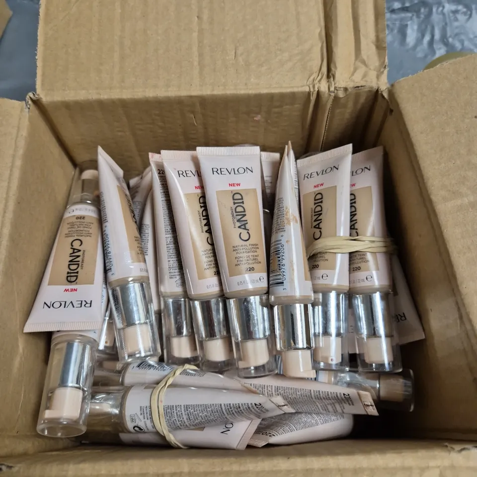 APPROXIMATELY 60 REVLON CANDID NATURAL FINISH ANTI-POLLUTION FOUNDATION - SHADE 220 - 22ML