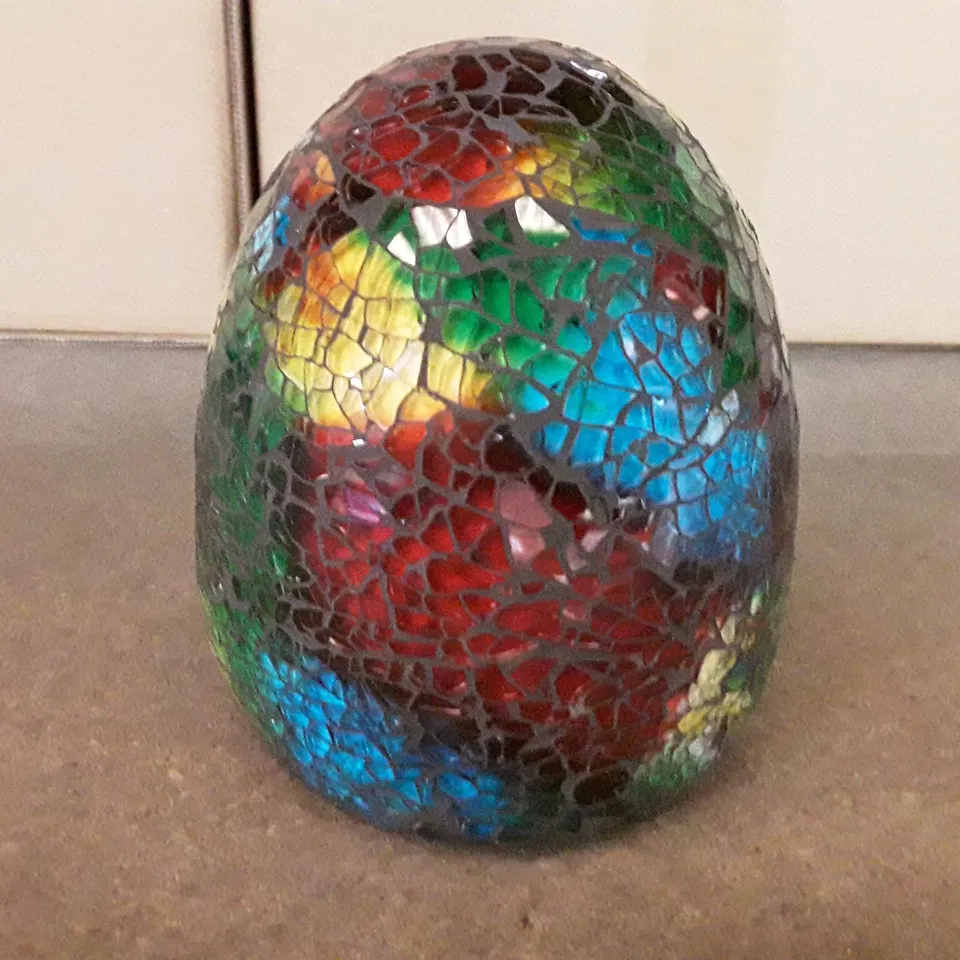 HANDMADE FIGURINES & SCULPTURES