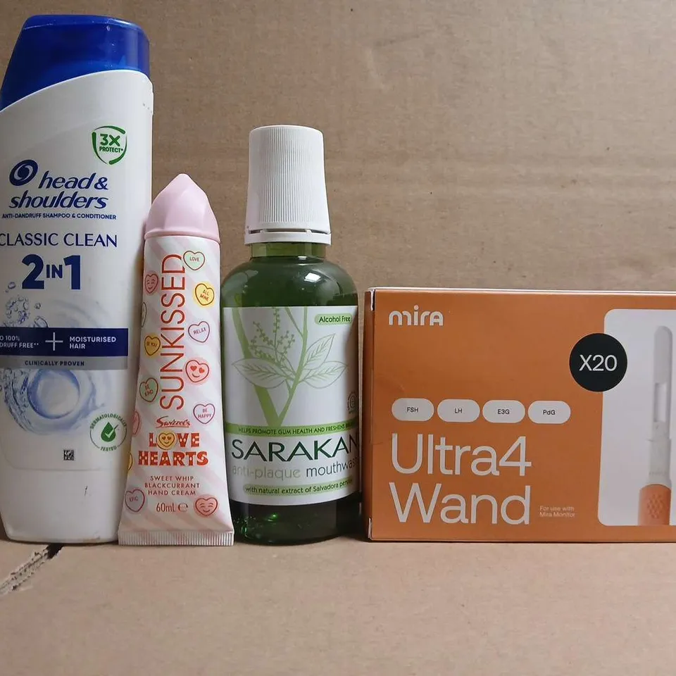 APPROXIMATELY 15 ASSORTED COSMETIC ITEMS TO INCLUDE HEAD & SHOULDERS, LOVE HEARTS, ETC - COLLECTION ONLY