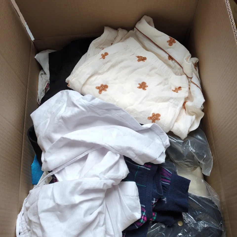 BOX OF APPROXIMATELY 18 ASSORTED CLOTHING ITEMS TO INCLUDE M&S LINEN TROUSERS, GINGERBREAD MEN TROUSERS, "EVO" T SHIRT, NIGHT WEAR TOP ETC