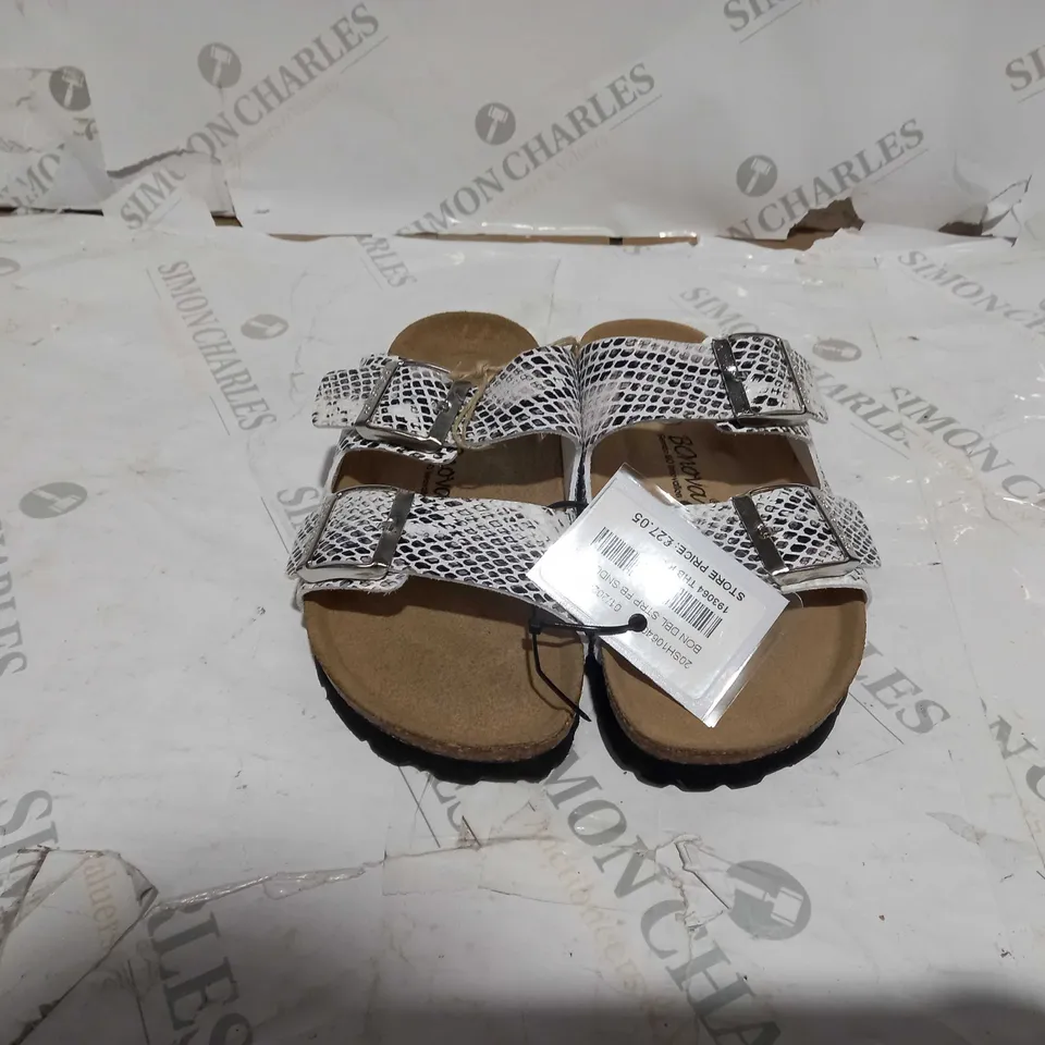 BONOVA SNAKE DOUBLE STRAP FOOTBED SANDAL SIZE 5