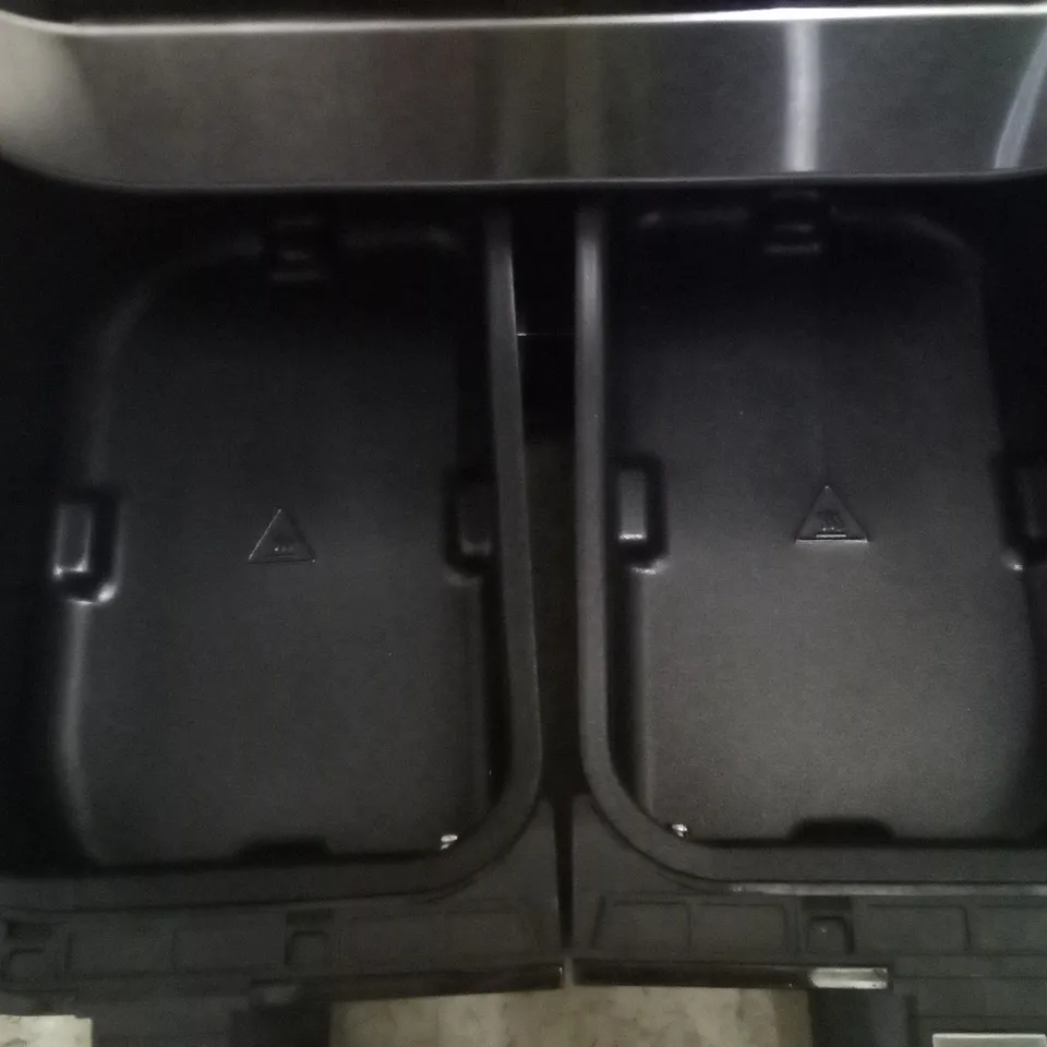 BOXED INSTANT VORTEX PLUS DUAL AIR FRYER 8-IN-1 