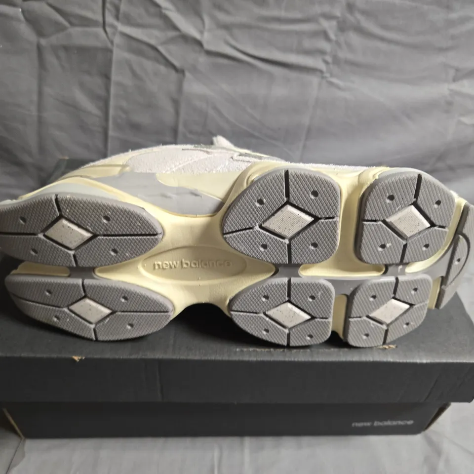 BOXED PAIR OF NEW BALANCE 9060 TRAINERS - UK SIZE 6.5