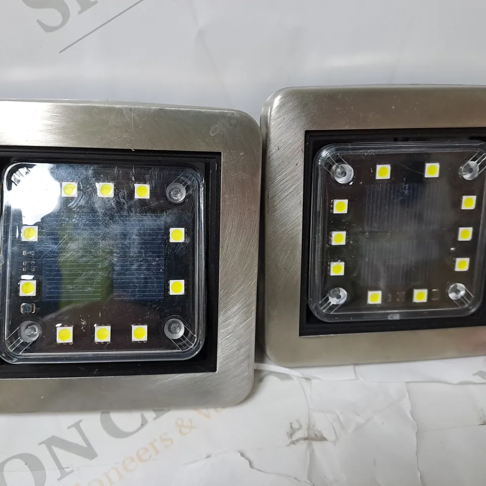 BELL AND HOWELL SET OF 8 SQUARE SWIVEL DISK LIGHTS