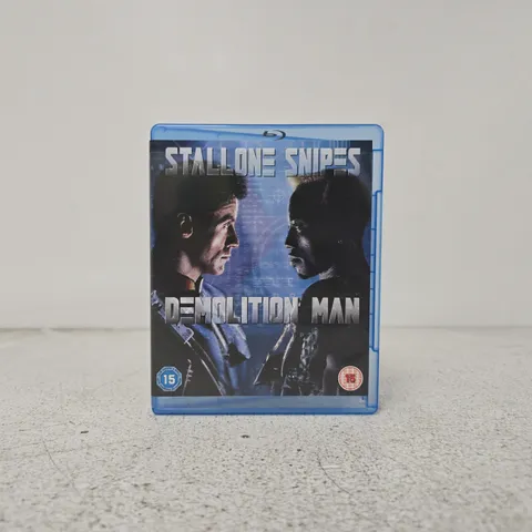 DEMOLITION MAN BLU-RAY DVD