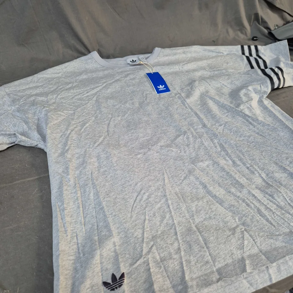 ADIDAS GREY T‑SHIRT WITH TREFOIL LOGO – SIZE L